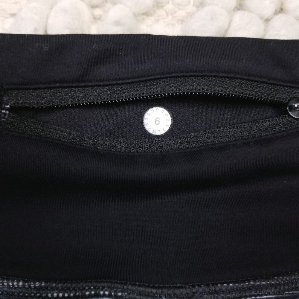 Lululemon Run Times Short 4" Low Tide Alpine White Black / Black Sz 6 - Picture 4 of 6